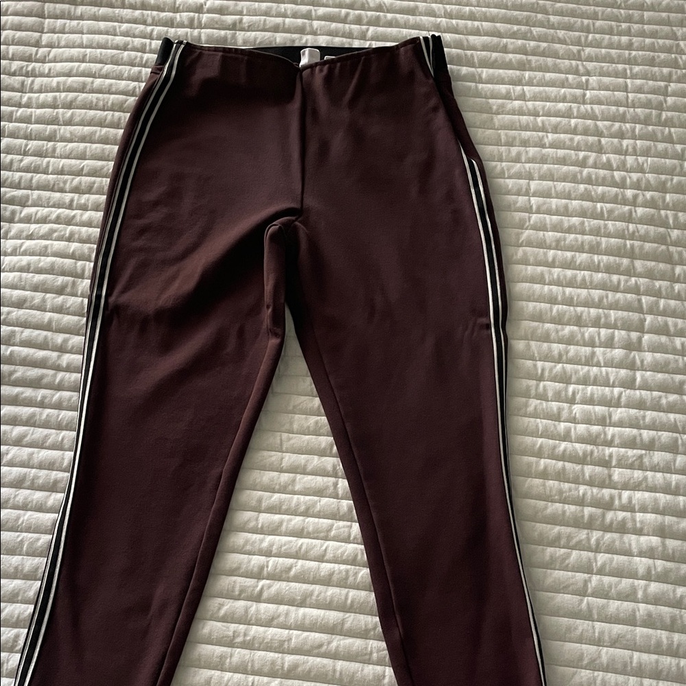 GAP Maroon and Black Waistband Leggings Pants